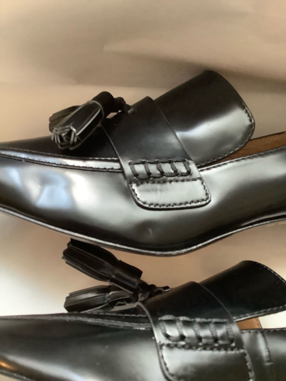 COACH| Wmns Black Leather Betty Heeled Loafer Tassle Sz 9B Office - Picture 6 of 13